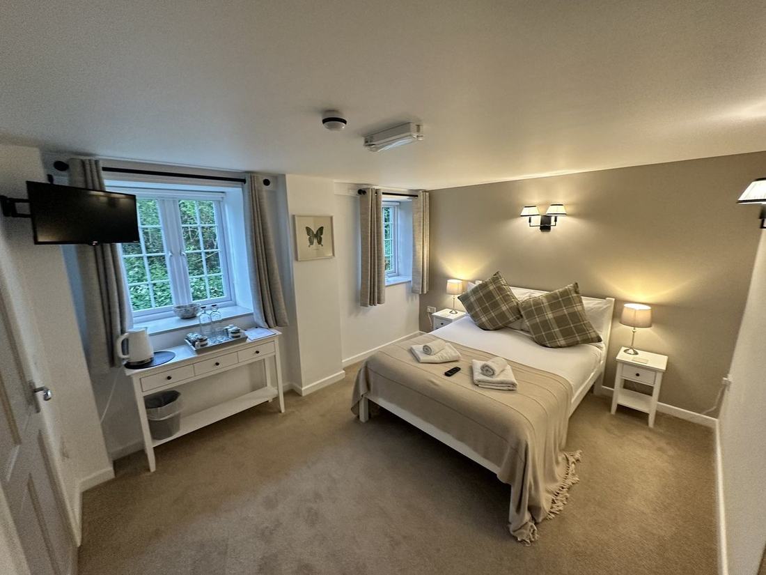 Each room has its own page, with its beds, facilities and Wi-Fi